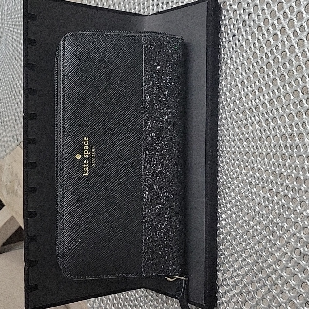 Kate Spade Court Neda Glitter Wallet EUC